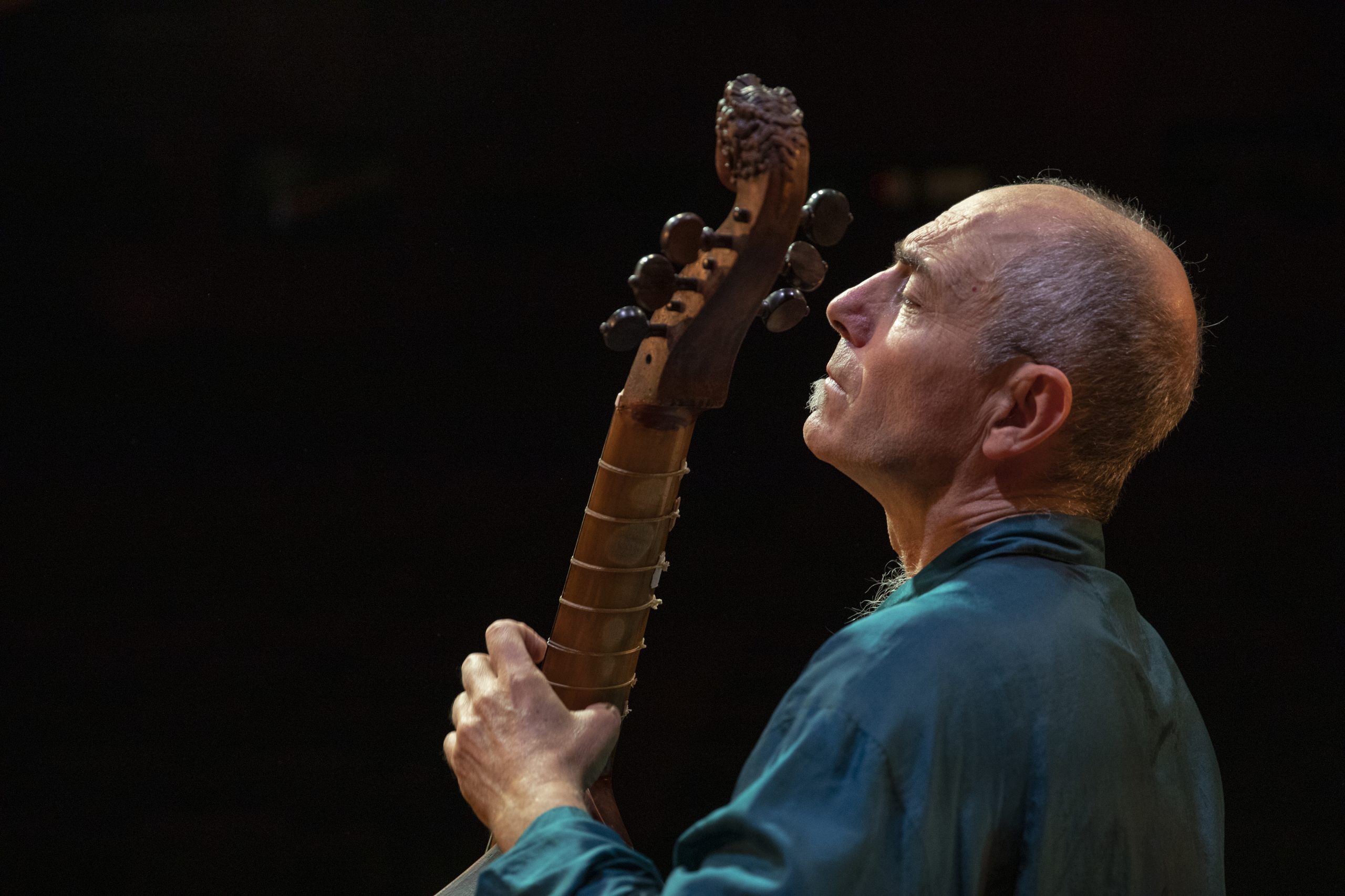 Viola da gamba ir J.S. Bacho siuitos violončelei