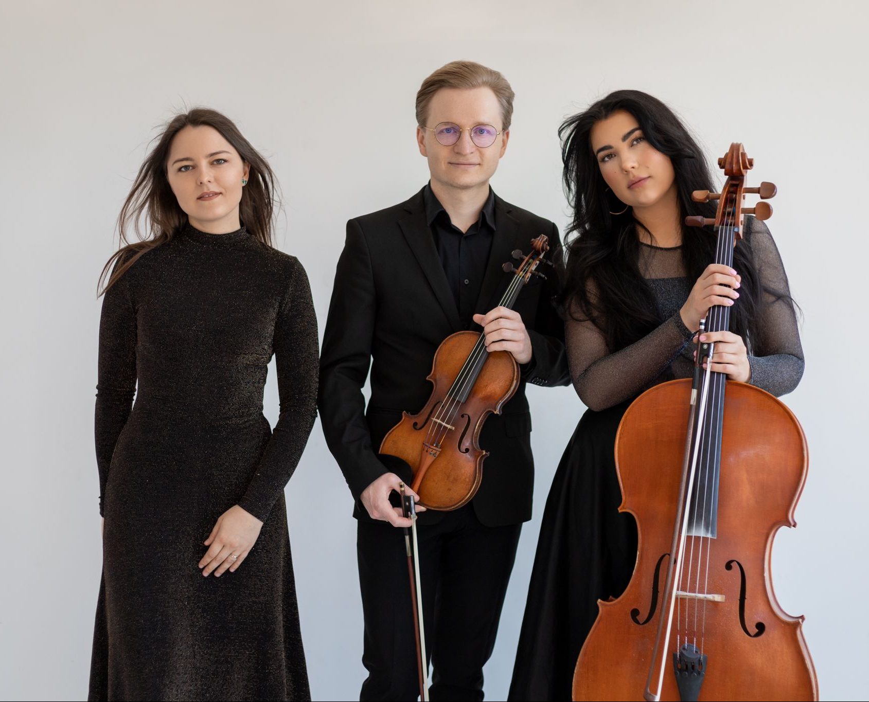 Žvėrių karnavalas vasariškame parke 