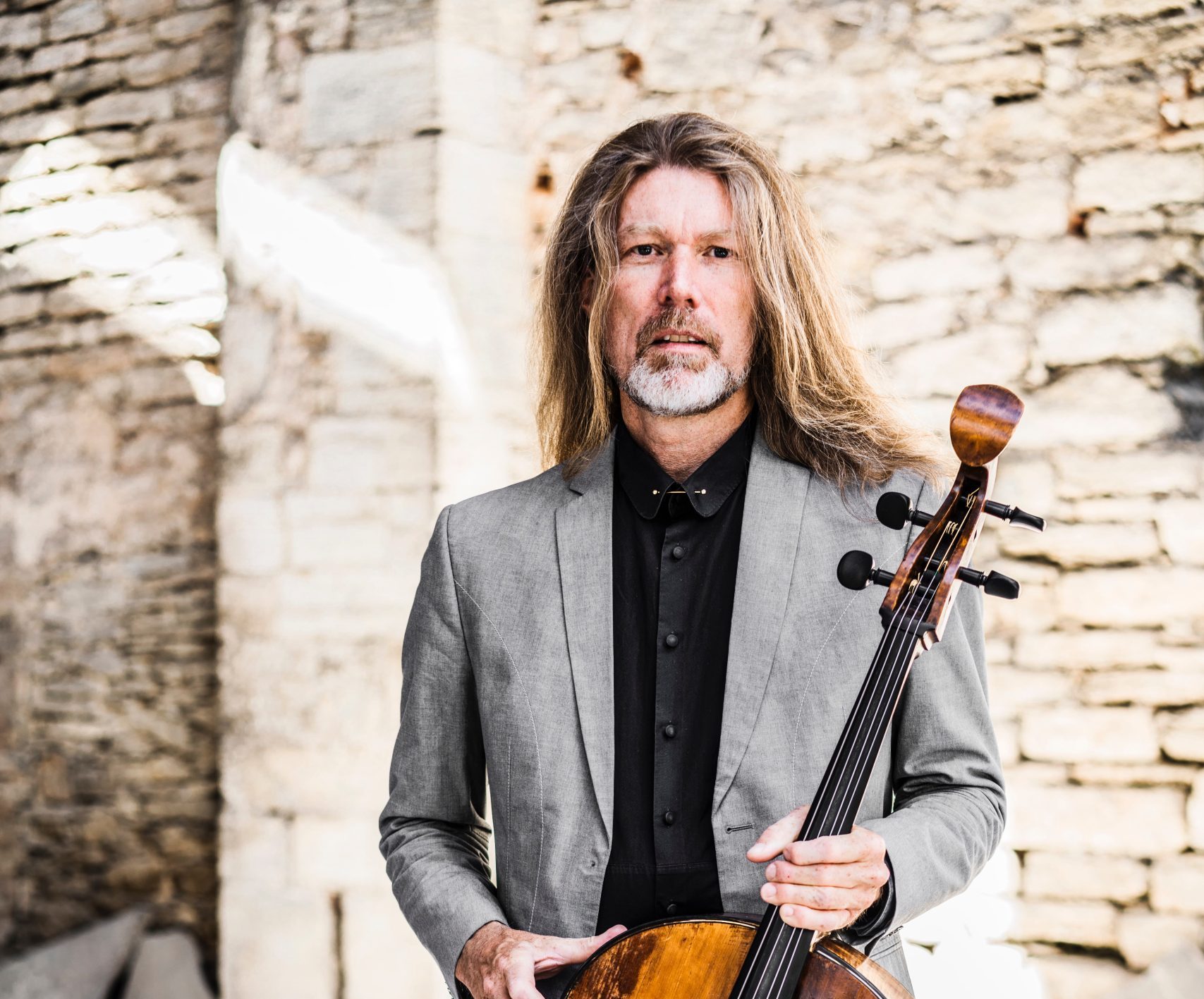 Klaipėda vėl gyvens violončelės ritmu: festivalis ir konkursas sugrįžta!