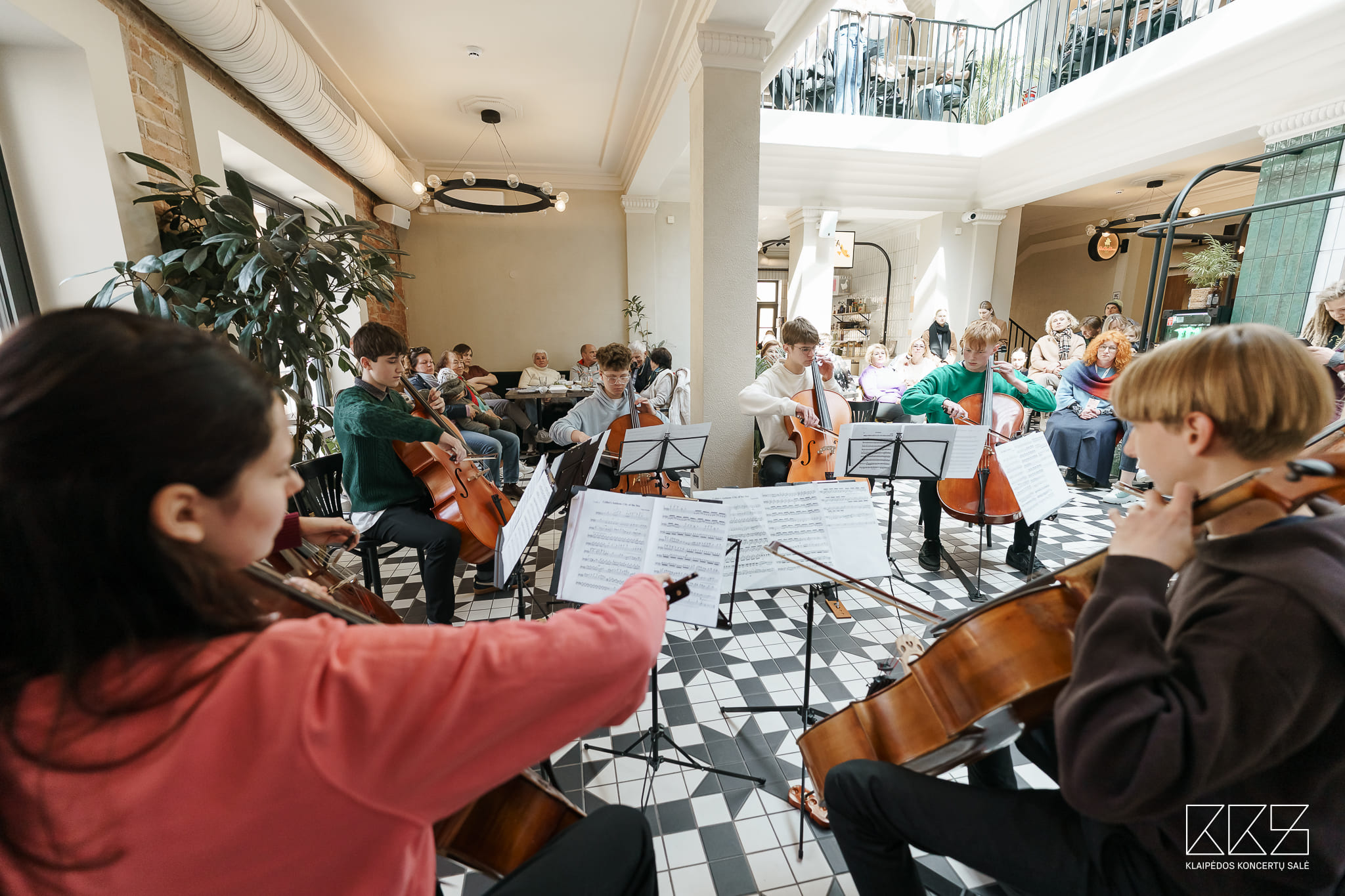 Klaipėda skambėjo violončelėmis: festivalio deimantai